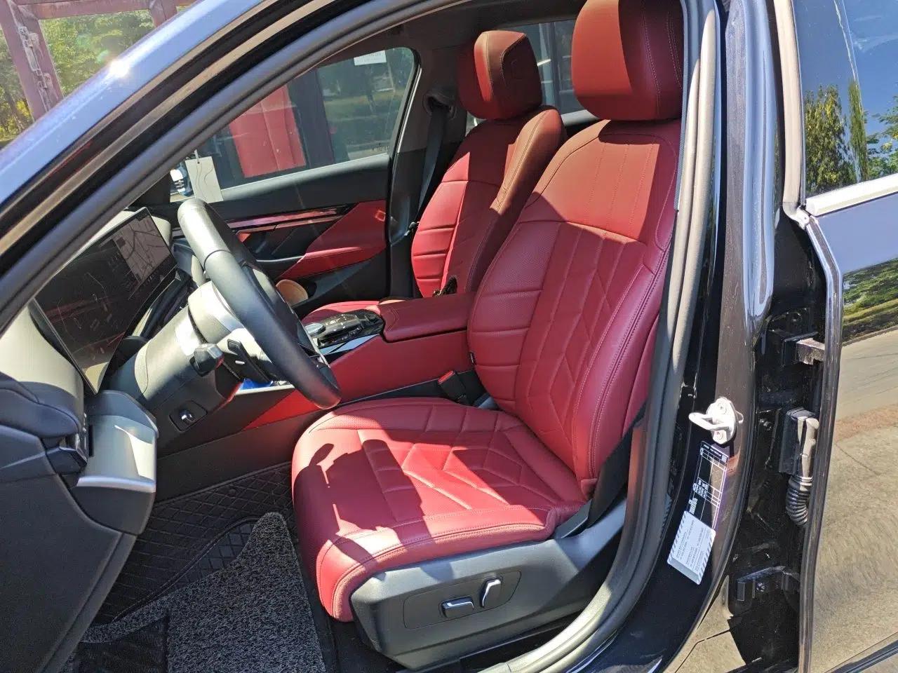 BMW 5 Series 2025 525Li M Sport Package — миниатюра 15