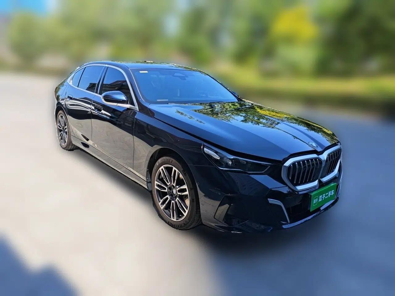 BMW 5 Series 2025 525Li M Sport Package — миниатюра 3