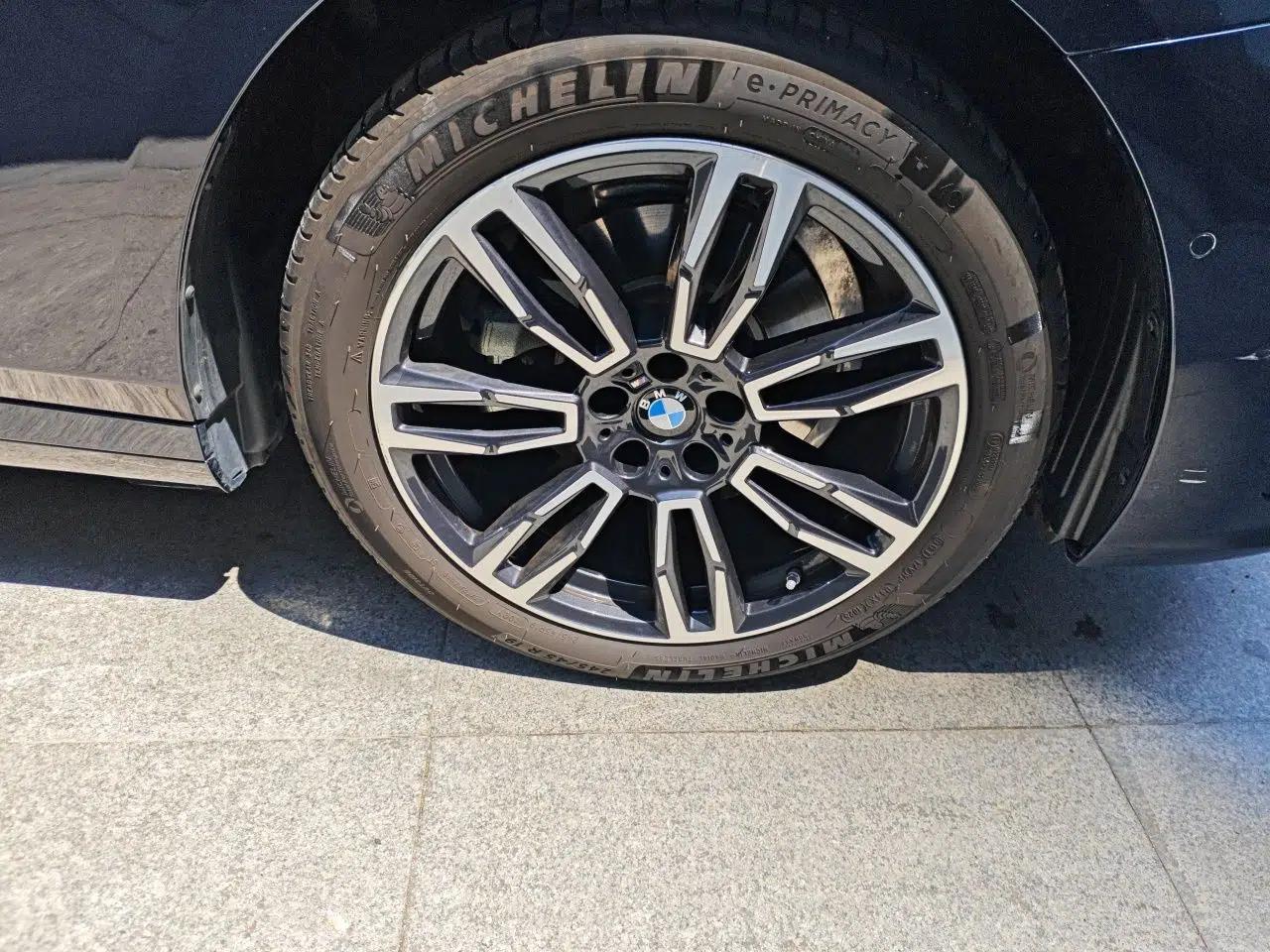 BMW 5 Series 2025 525Li M Sport Package — миниатюра 8
