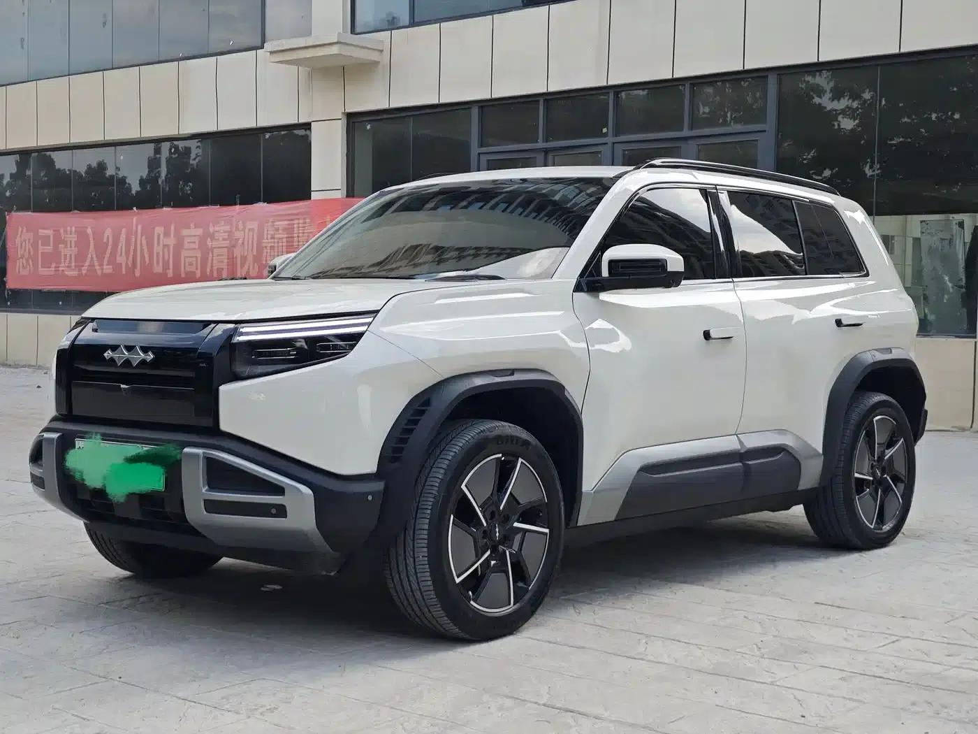 Titanium 3 2025 501KM AWD Max Edition — миниатюра 3