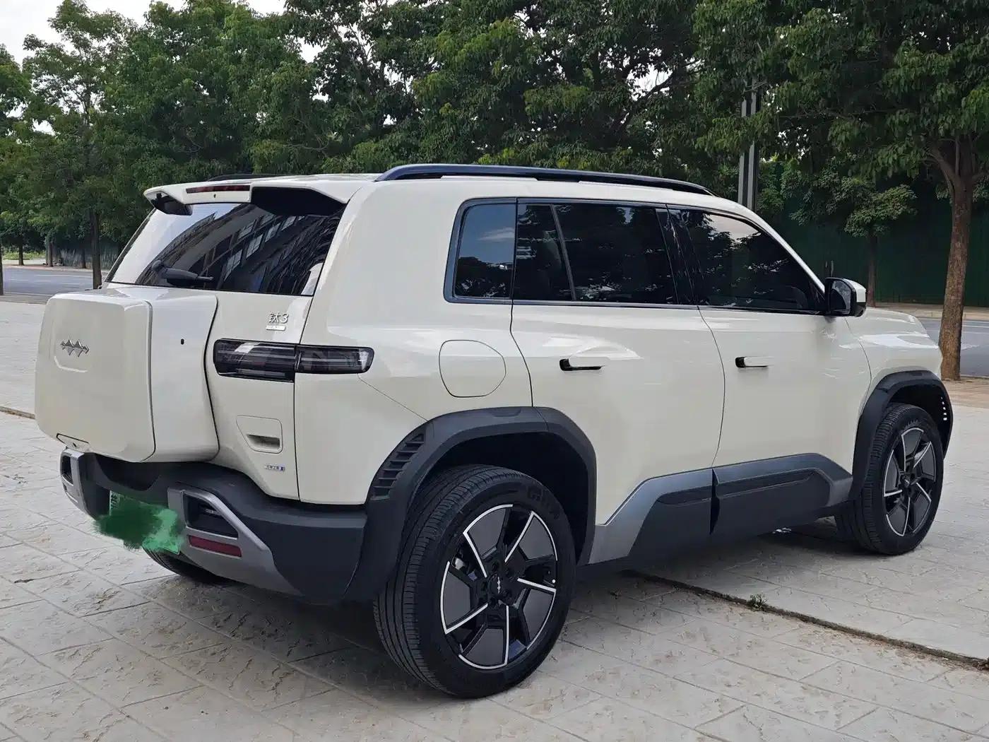 Titanium 3 2025 501KM AWD Max Edition — миниатюра 8