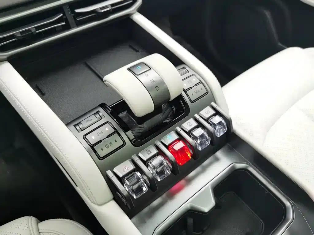 Titanium 3 2025 Model 501KM Rear-Wheel Drive Pro — миниатюра 13