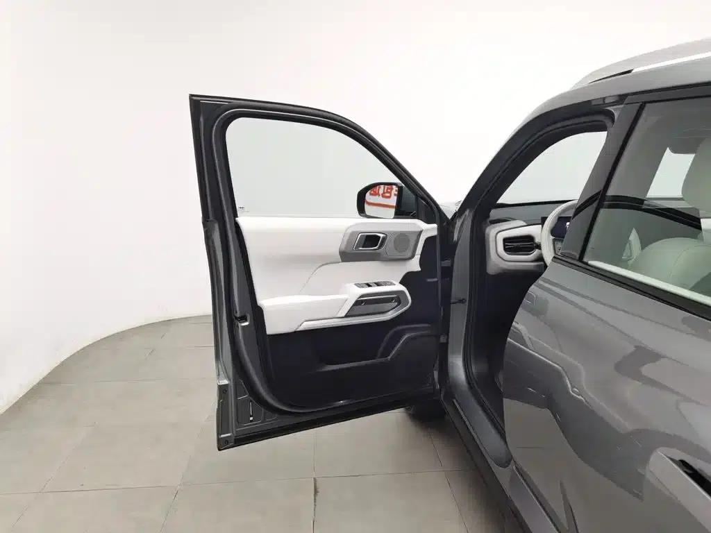 Titanium 3 2025 Model 501KM Rear-Wheel Drive Pro — миниатюра 8