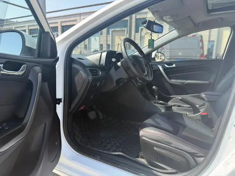 Chery Arrizo 5 2016 1.5L CVT Premium Edition — миниатюра 11