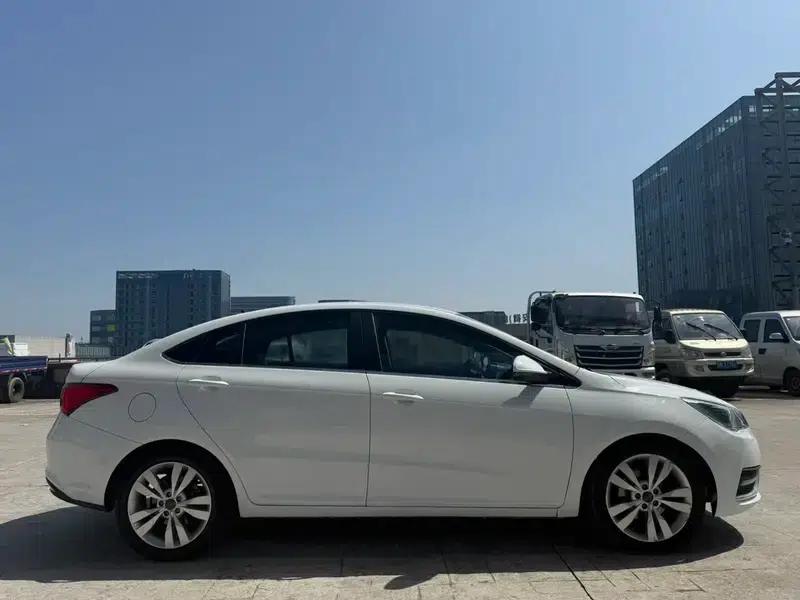 Chery Arrizo 5 2016 1.5L CVT Premium Edition — миниатюра 6