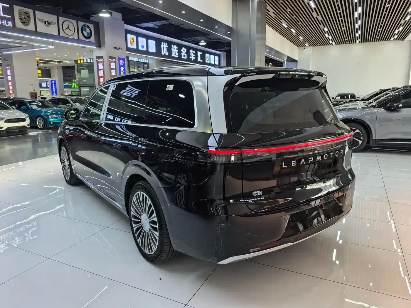 Leapmotor D19 2026 Pure Electric 620 Smart Edition (Six Seats) — миниатюра 16