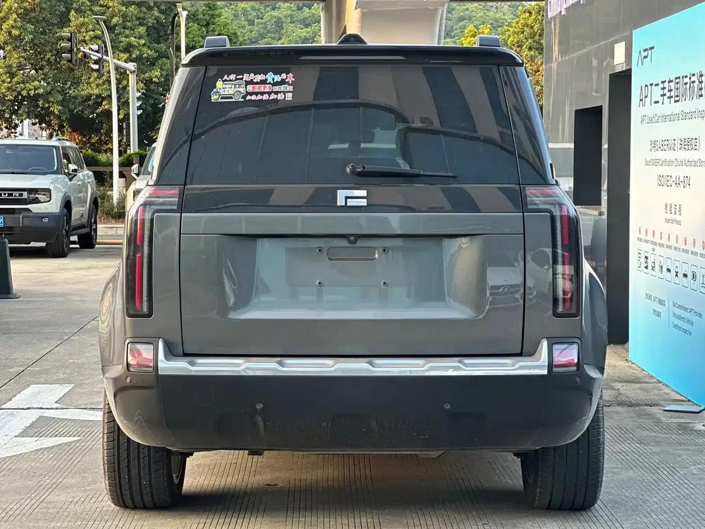 Extreme Stone 01 2023 Premium 6-Seater Edition — миниатюра 6