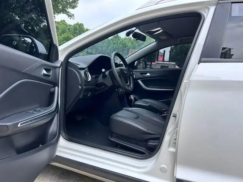 Chery Tiggo 3x 2020 Quality Edition 1.5L CVT Urban Edition — миниатюра 8