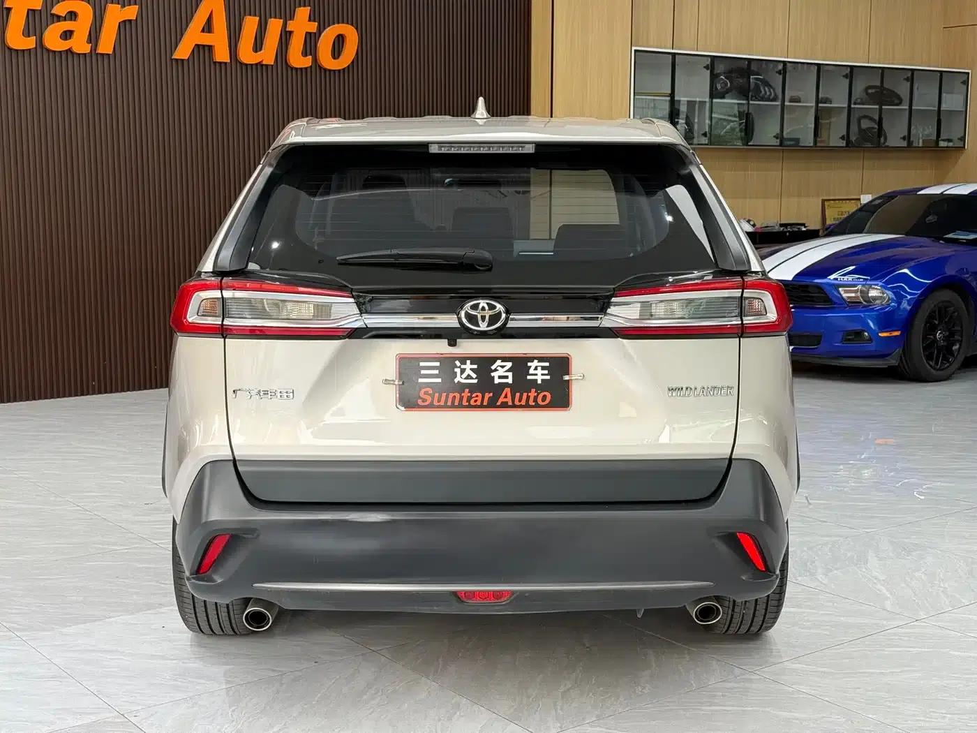2024 Toyota RAV4 2.0L CVT 2WD Urban Edition — миниатюра 5