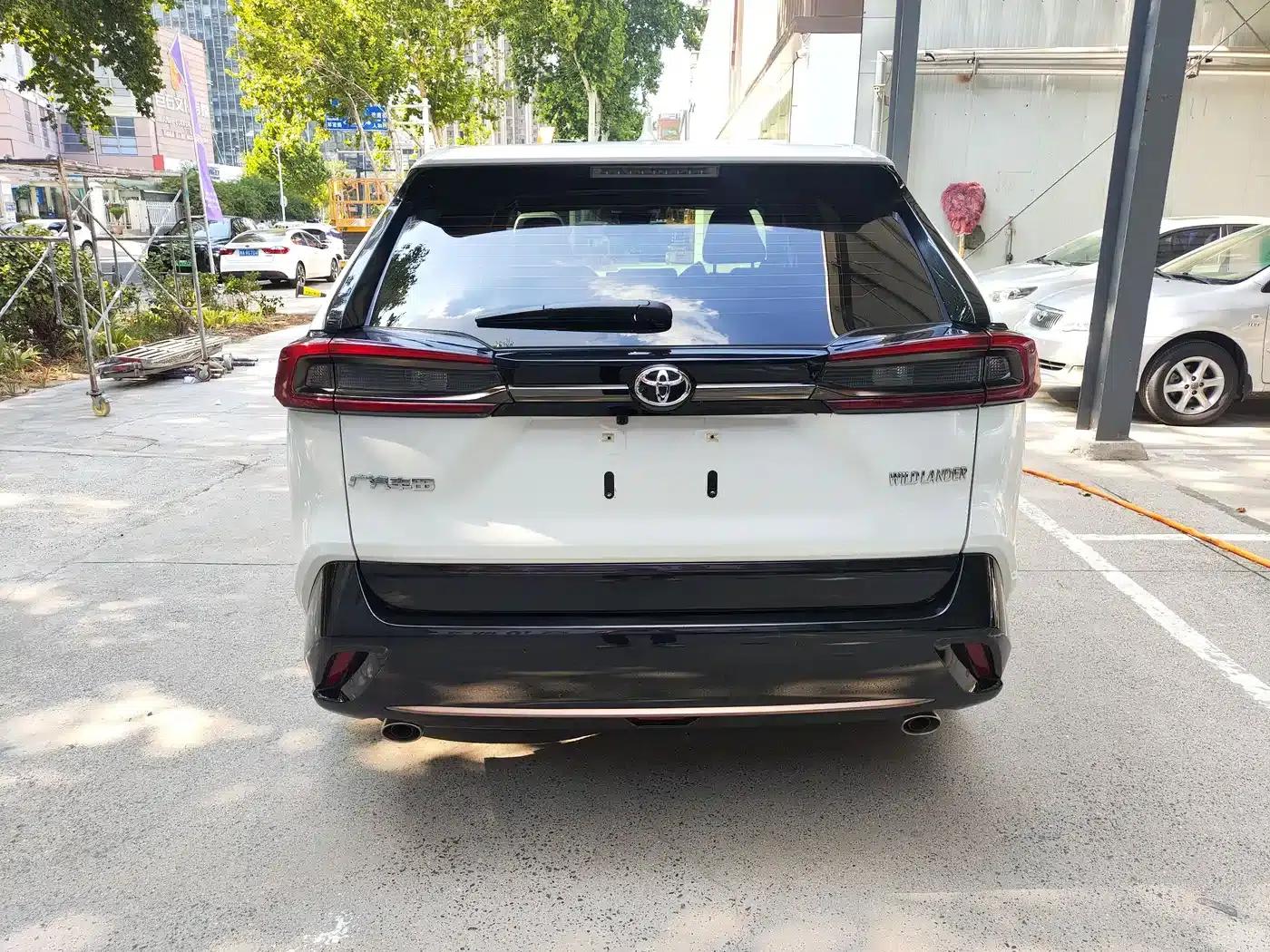 2024 Toyota RAV4 2.0L CVT 2WD Urban Edition — миниатюра 16