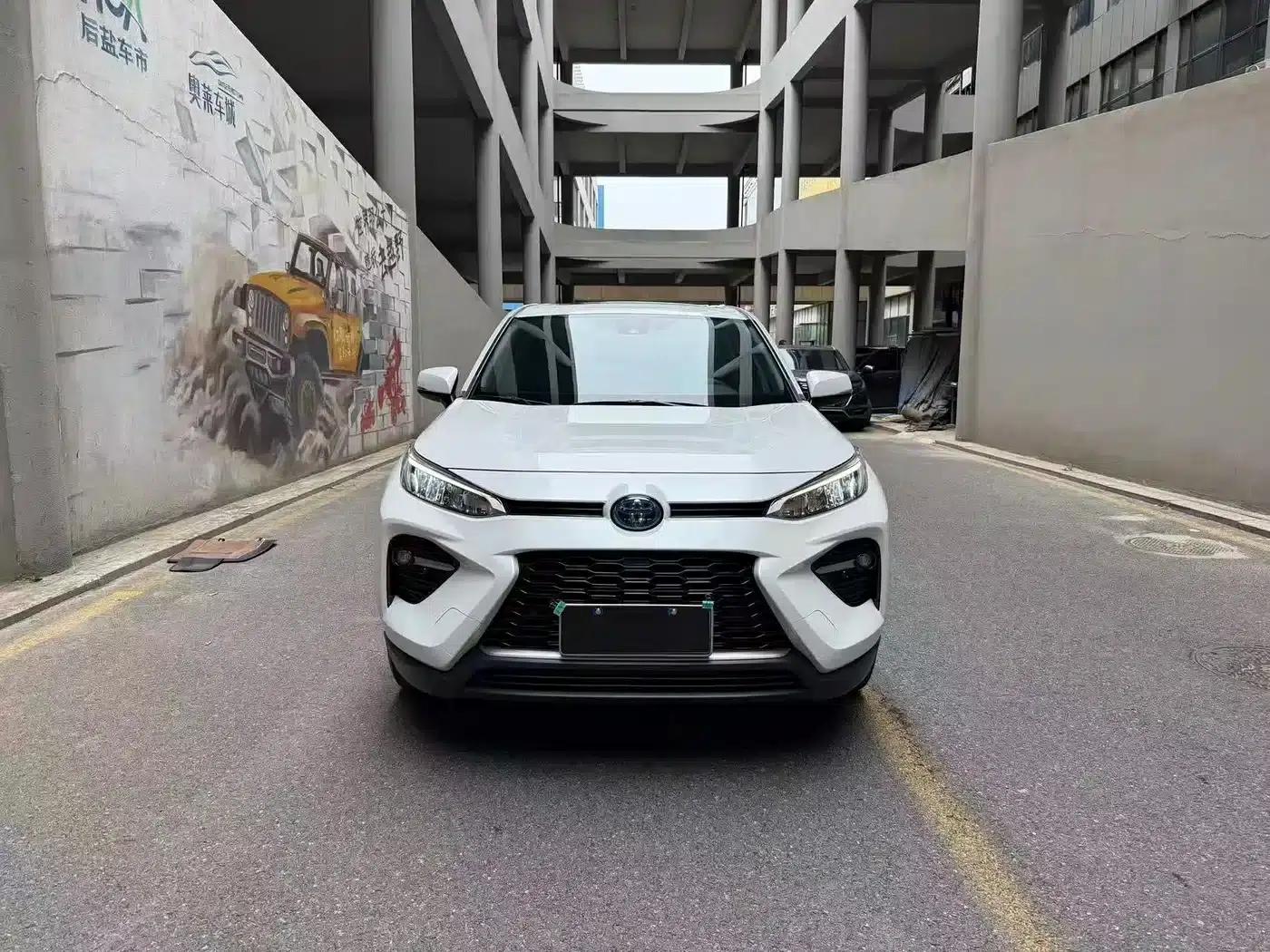2022 Toyota RAV4 Hybrid 2.5L E-CVT AWD Luxury Edition — миниатюра 2