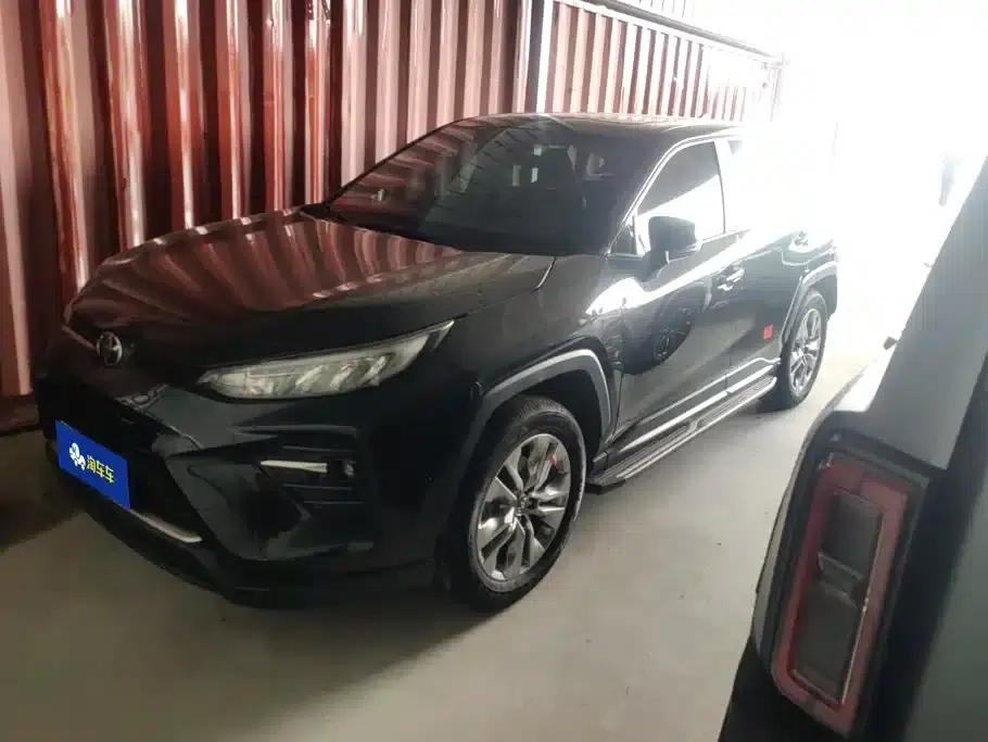 2020 Toyota RAV4 2.0L CVT 2WD Luxury Edition — миниатюра 1