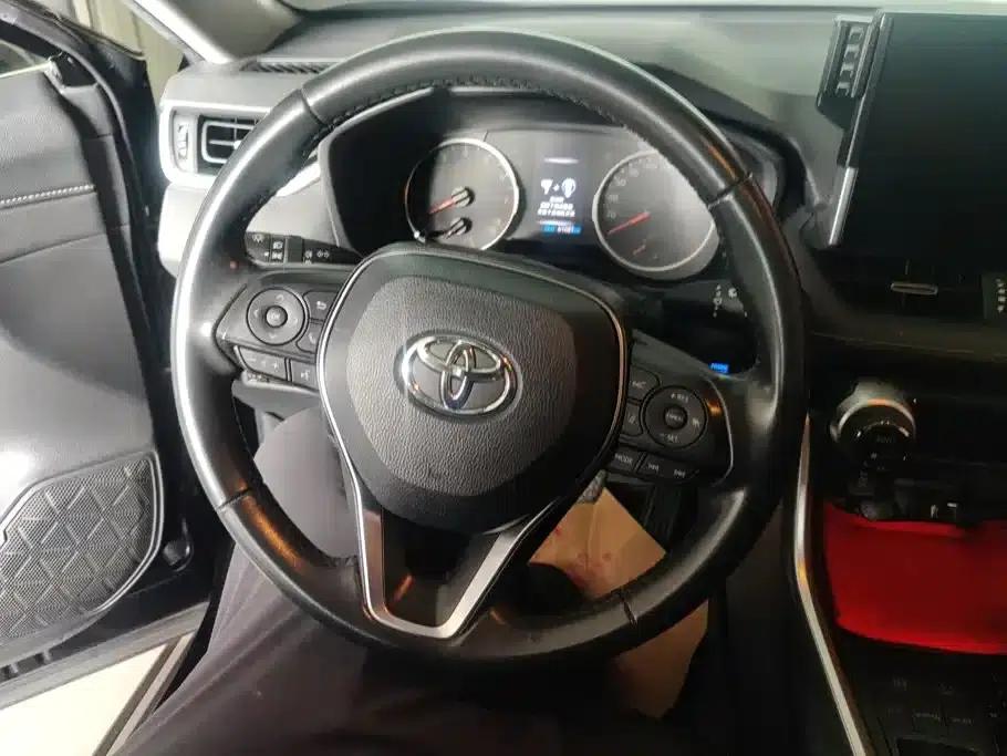 2020 Toyota RAV4 2.0L CVT 2WD Luxury Edition — миниатюра 15
