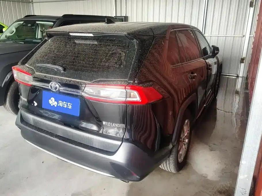 2020 Toyota RAV4 2.0L CVT 2WD Luxury Edition — миниатюра 3