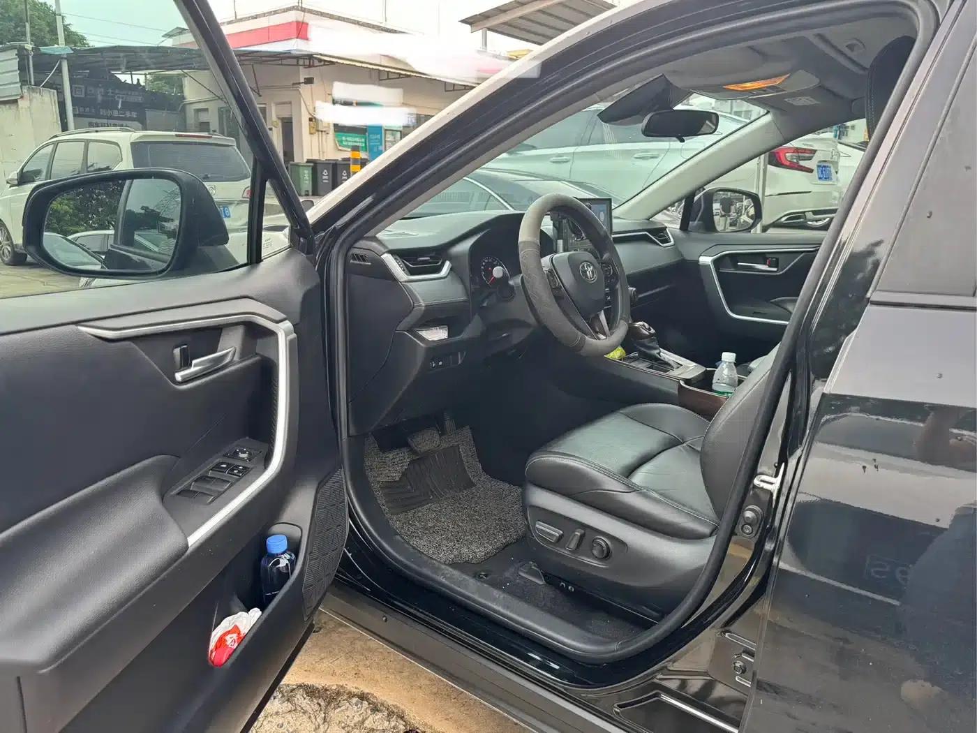 2021 Toyota RAV4 2.0L CVT 4WD Luxury Edition — миниатюра 13