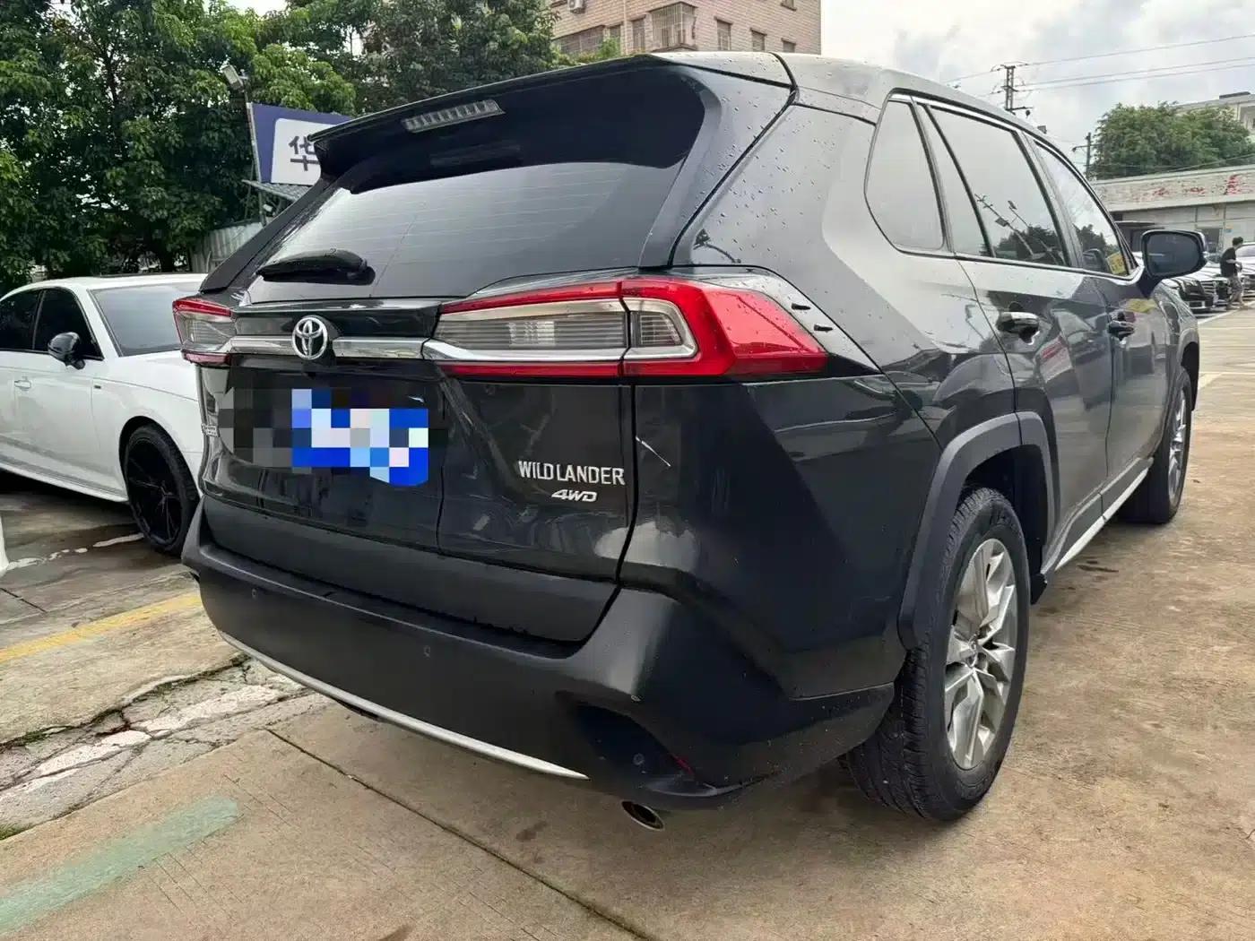 2021 Toyota RAV4 2.0L CVT 4WD Luxury Edition — миниатюра 4