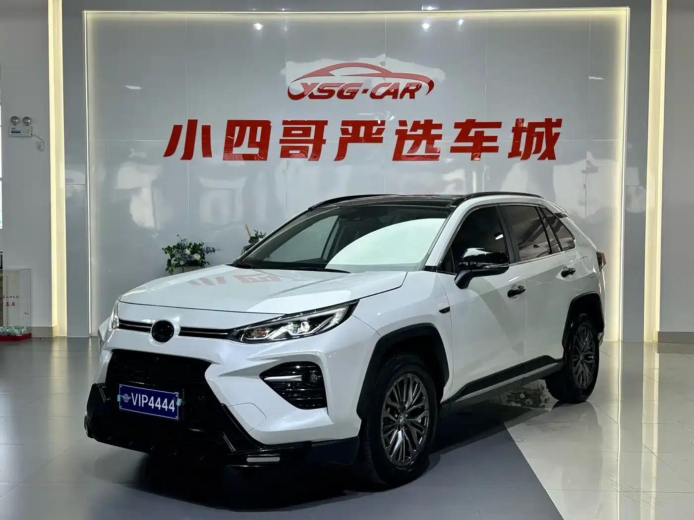 Highlander 2023 2.0L CVT 2WD Luxury PLUS Edition — миниатюра 1
