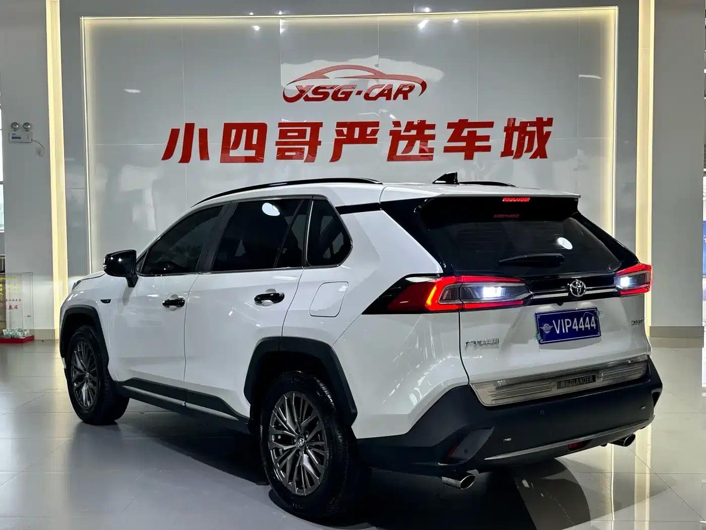 Highlander 2023 2.0L CVT 2WD Luxury PLUS Edition — миниатюра 6