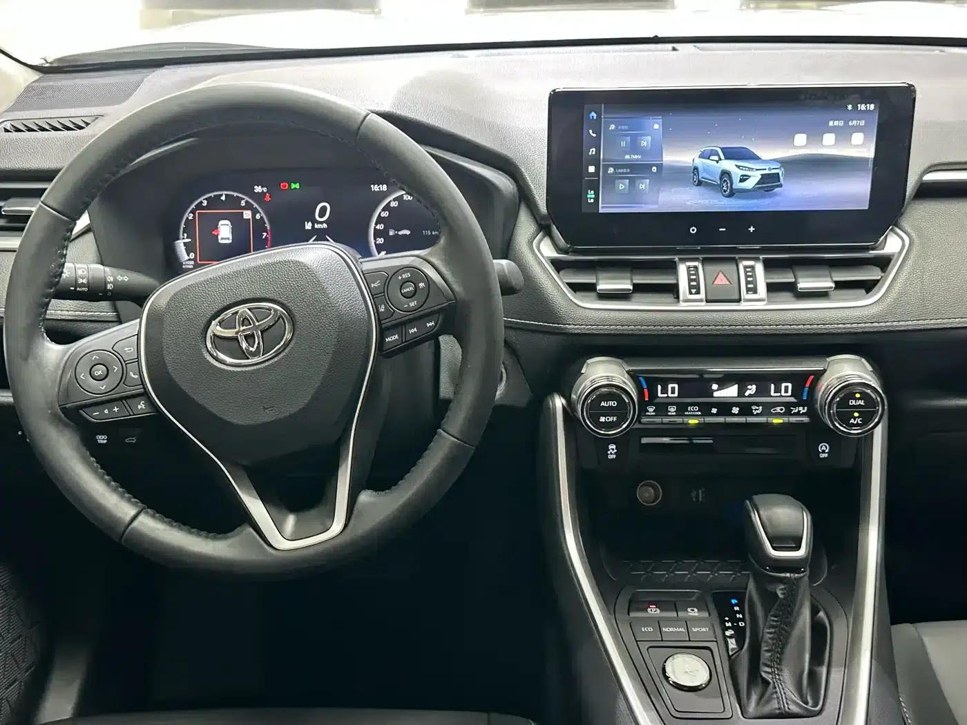 Highlander 2023 2.0L CVT 2WD Luxury PLUS Edition — миниатюра 10