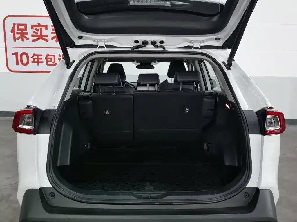 2022 Toyota RAV4 2.0L CVT 2WD Luxury Edition — миниатюра 16