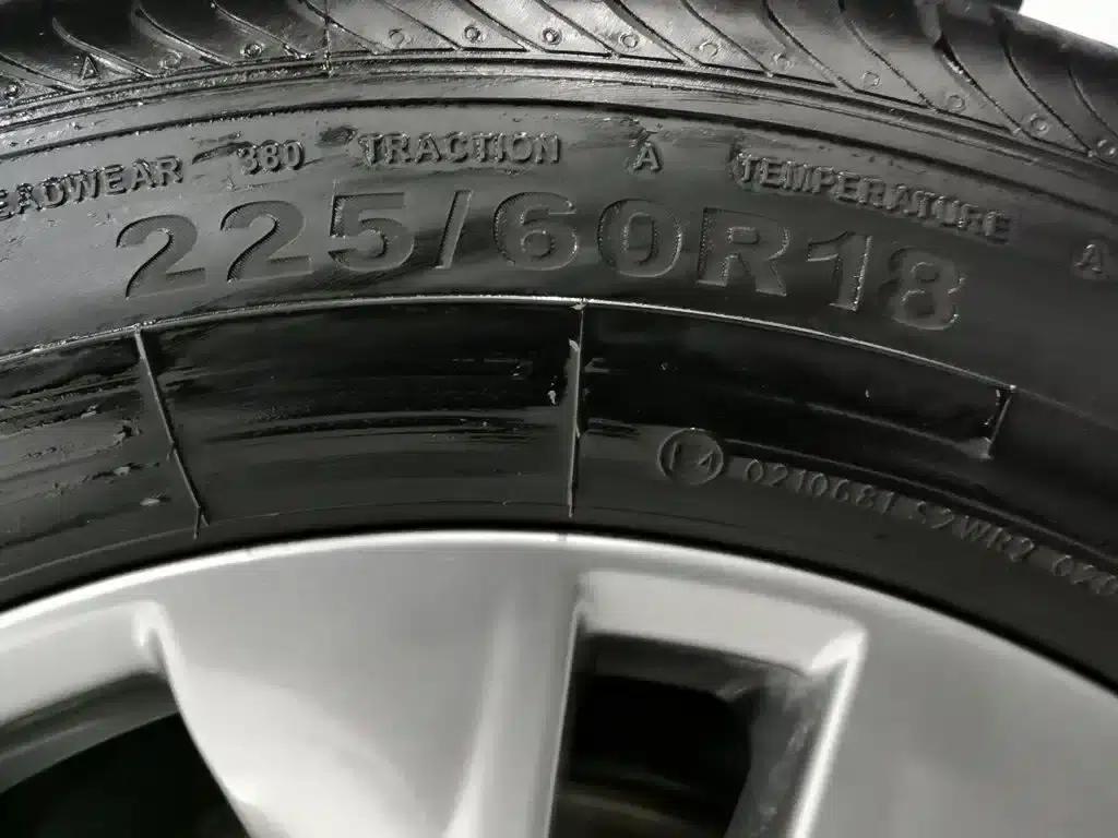 2022 Toyota RAV4 2.0L CVT 2WD Luxury Edition — миниатюра 24