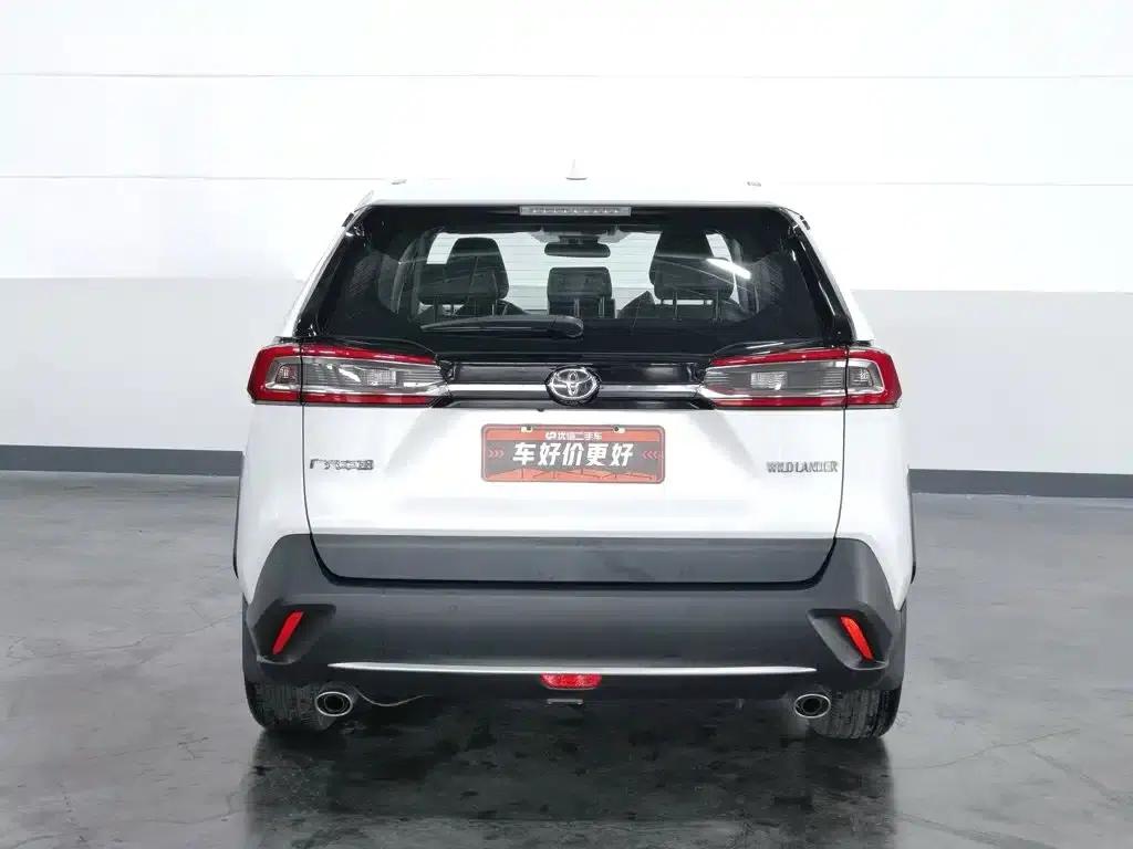 2022 Toyota RAV4 2.0L CVT 2WD Luxury Edition — миниатюра 4