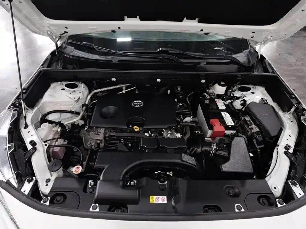 2022 Toyota RAV4 2.0L CVT 2WD Luxury Edition — миниатюра 6