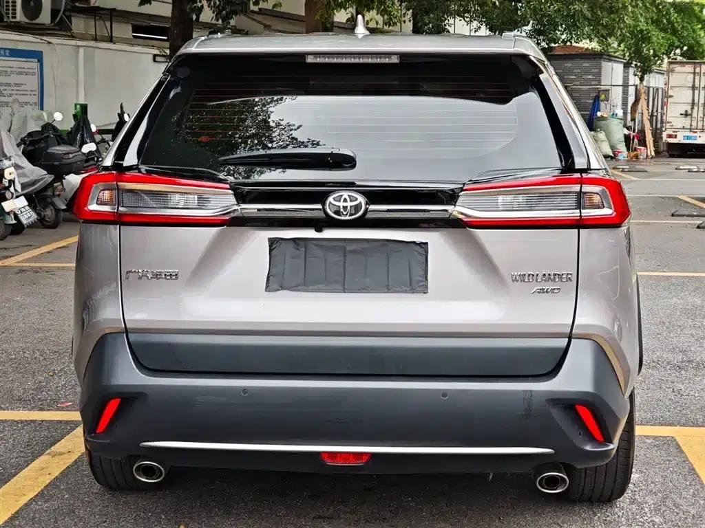 2022 Toyota RAV4 2.0L CVT 4WD Luxury PLUS Edition — миниатюра 6