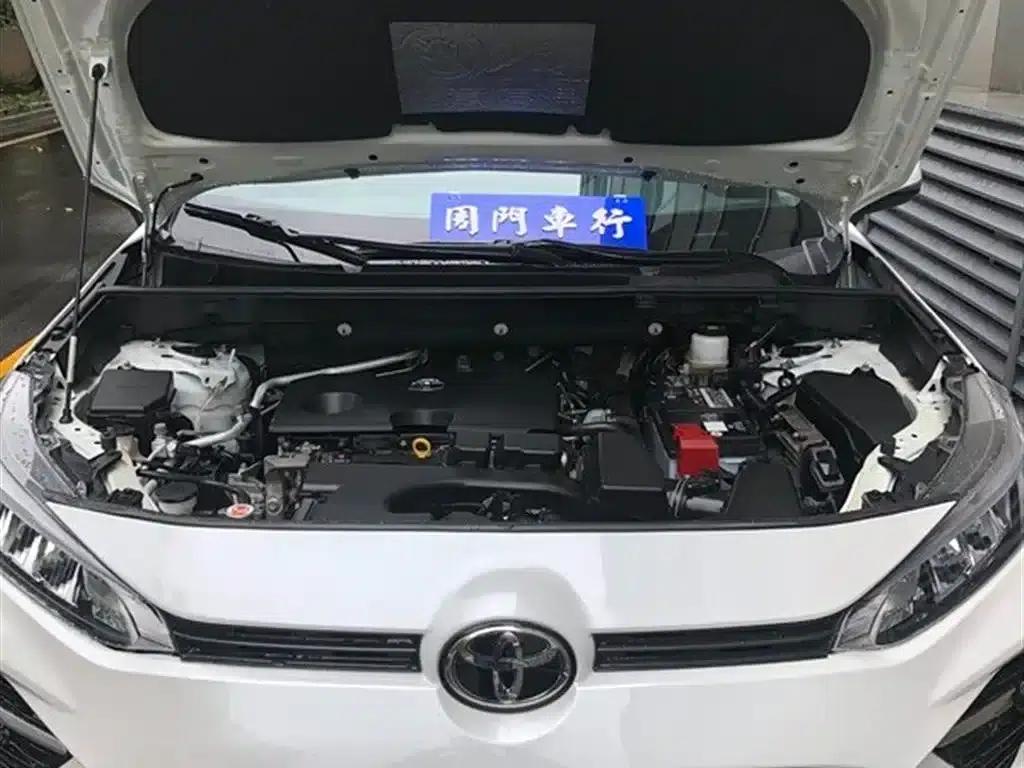 2023 Toyota Highlander 2.0L CVT 2WD Urban Edition — миниатюра 4
