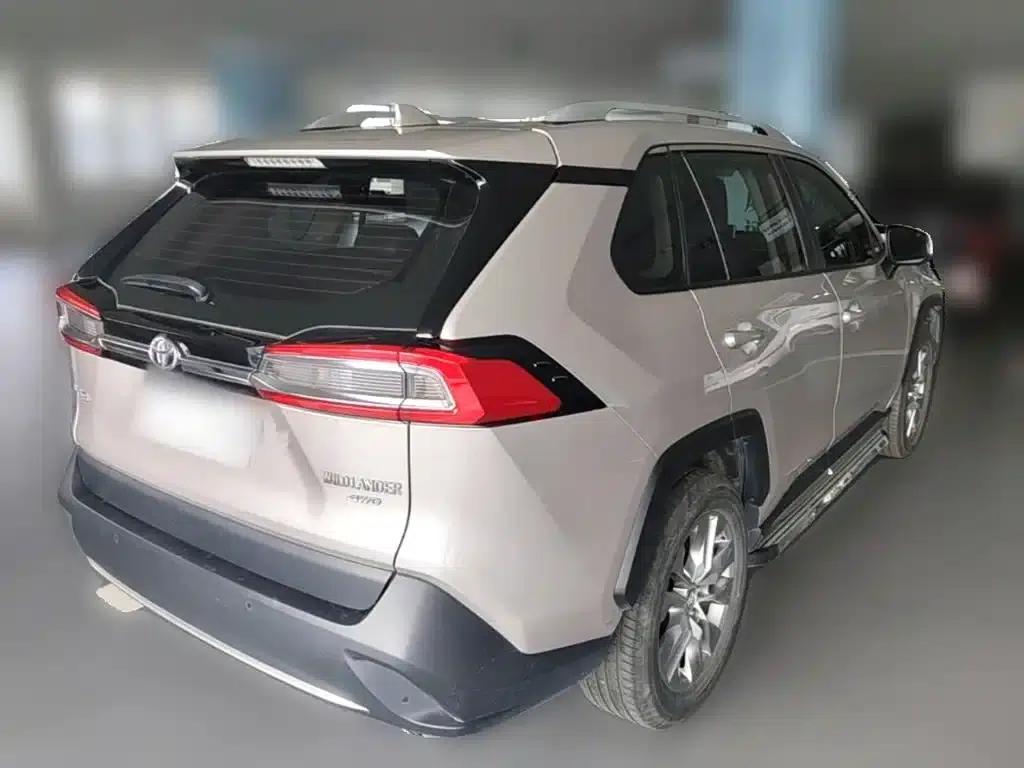 2022 Toyota RAV4 2.0L CVT 4WD Luxury Edition — миниатюра 12