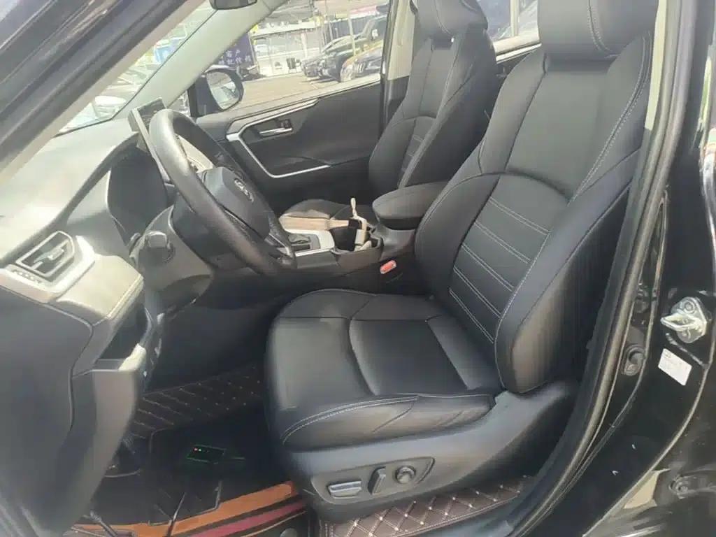 2021 Toyota RAV4 2.0L CVT 2WD Luxury Edition — миниатюра 15