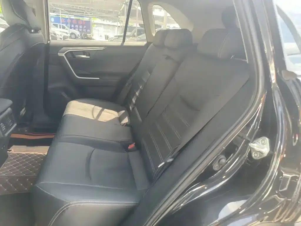 2021 Toyota RAV4 2.0L CVT 2WD Luxury Edition — миниатюра 17