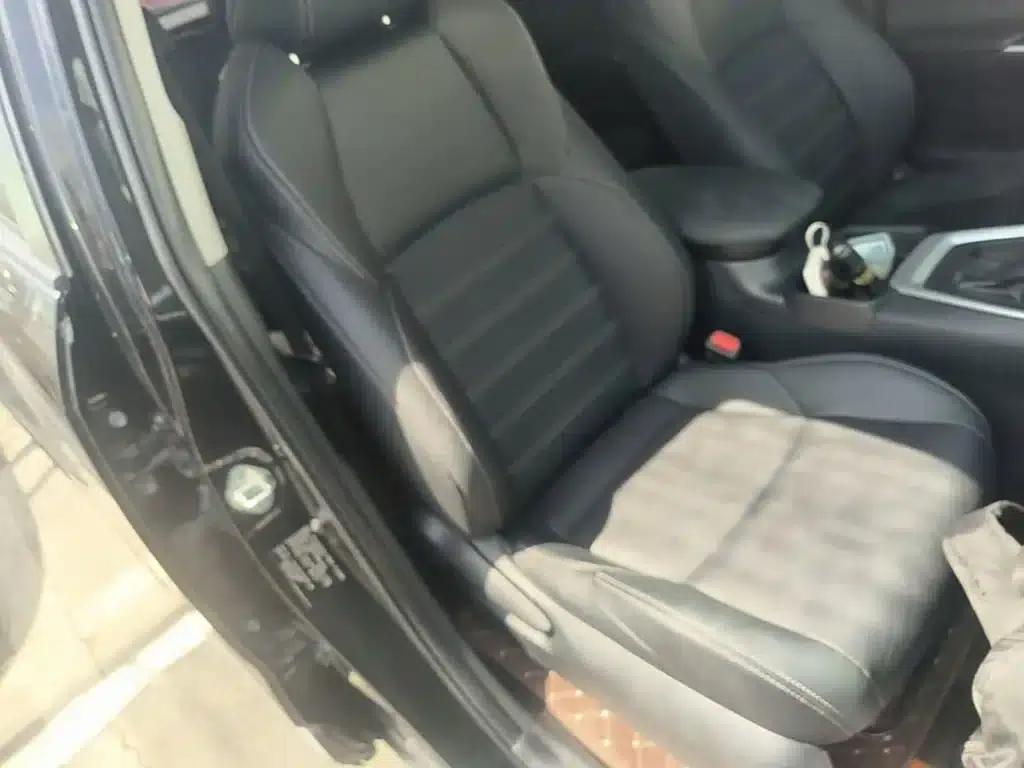 2021 Toyota RAV4 2.0L CVT 2WD Luxury Edition — миниатюра 25