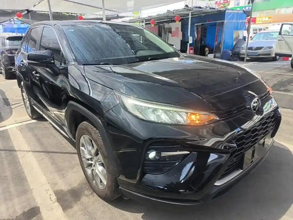 2021 Toyota RAV4 2.0L CVT 2WD Luxury Edition — миниатюра 4