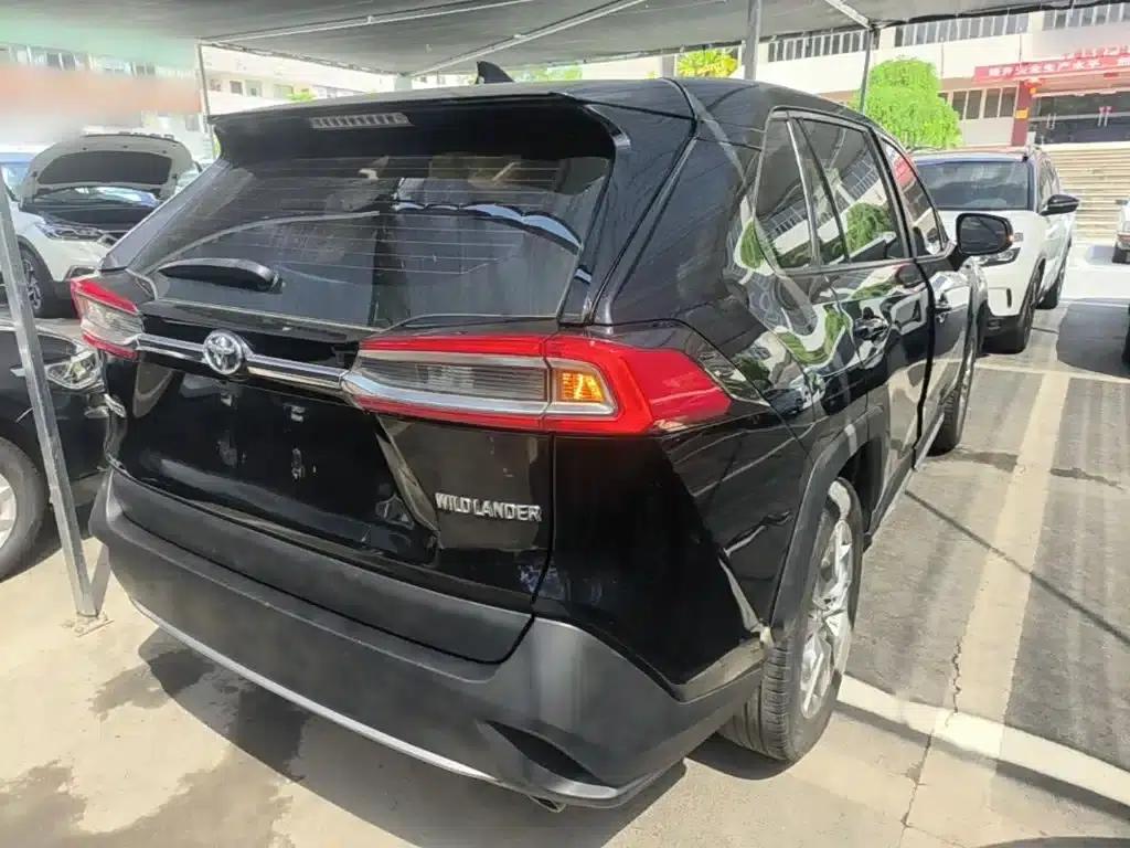 2021 Toyota RAV4 2.0L CVT 2WD Luxury Edition — миниатюра 7