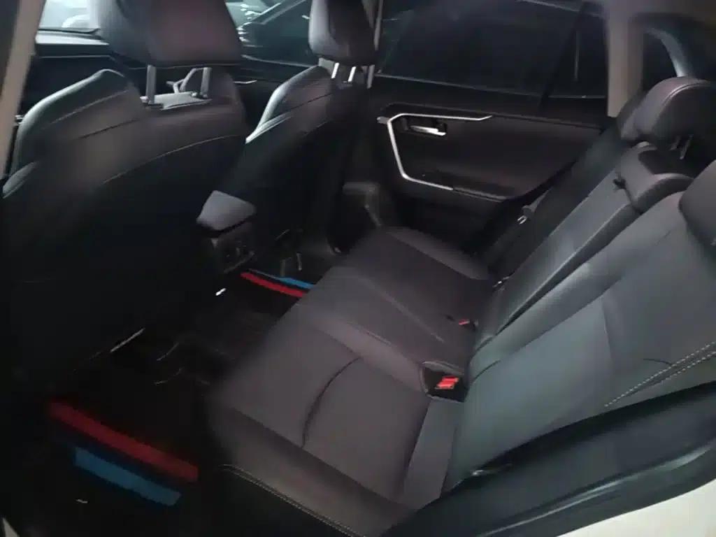 2023 Toyota Highlander 2.0L CVT 2WD Urban Edition — миниатюра 13