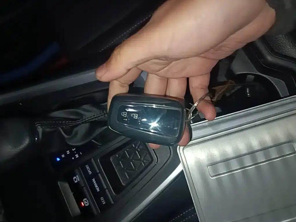 2023 Toyota Highlander 2.0L CVT 2WD Urban Edition — миниатюра 17