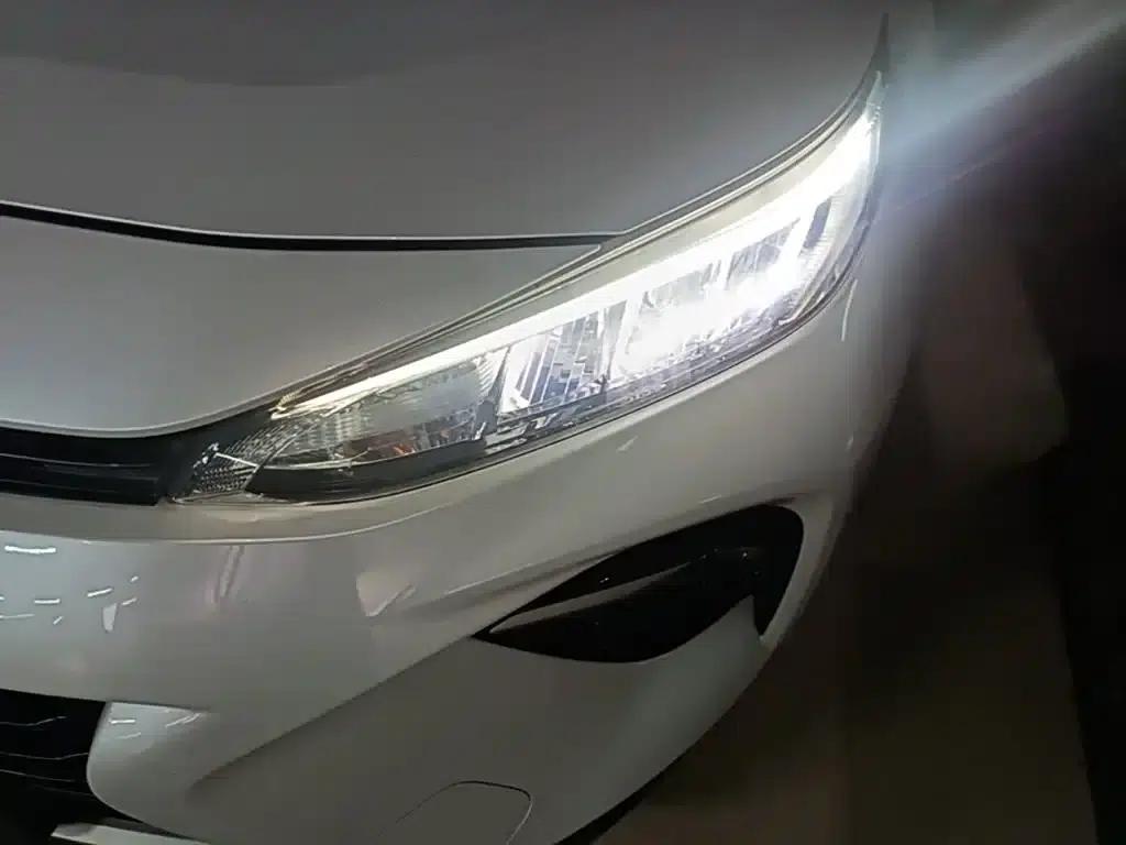 2023 Toyota Highlander 2.0L CVT 2WD Urban Edition — миниатюра 18