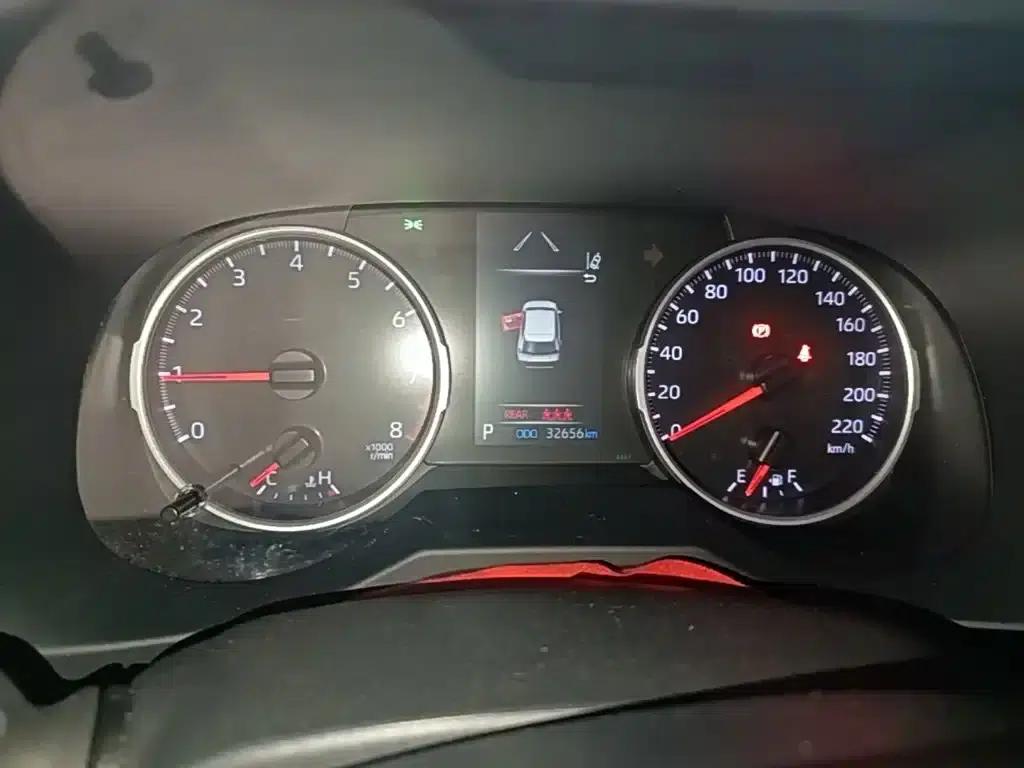 2023 Toyota Highlander 2.0L CVT 2WD Urban Edition — миниатюра 8