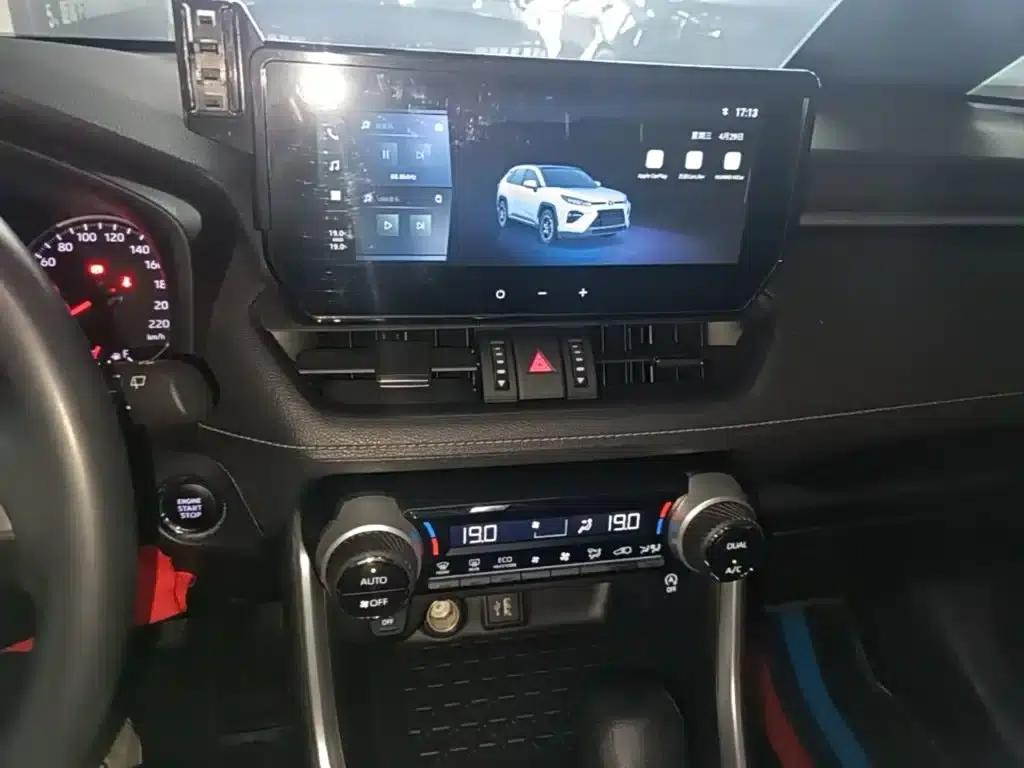 2023 Toyota Highlander 2.0L CVT 2WD Urban Edition — миниатюра 9