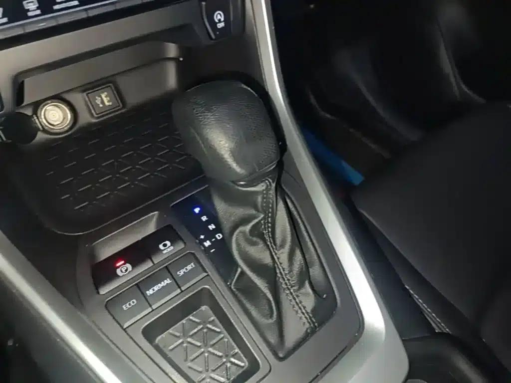 2023 Toyota Highlander 2.0L CVT 2WD Urban Edition — миниатюра 10