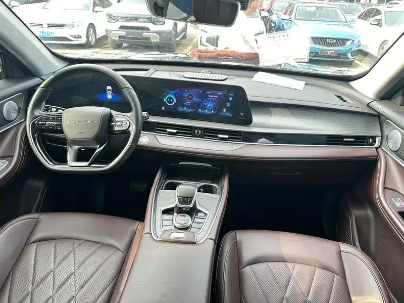 Chery Tiggo 8 PRO 2022 290T 2WD Interstellar Edition 5-seater — миниатюра 14