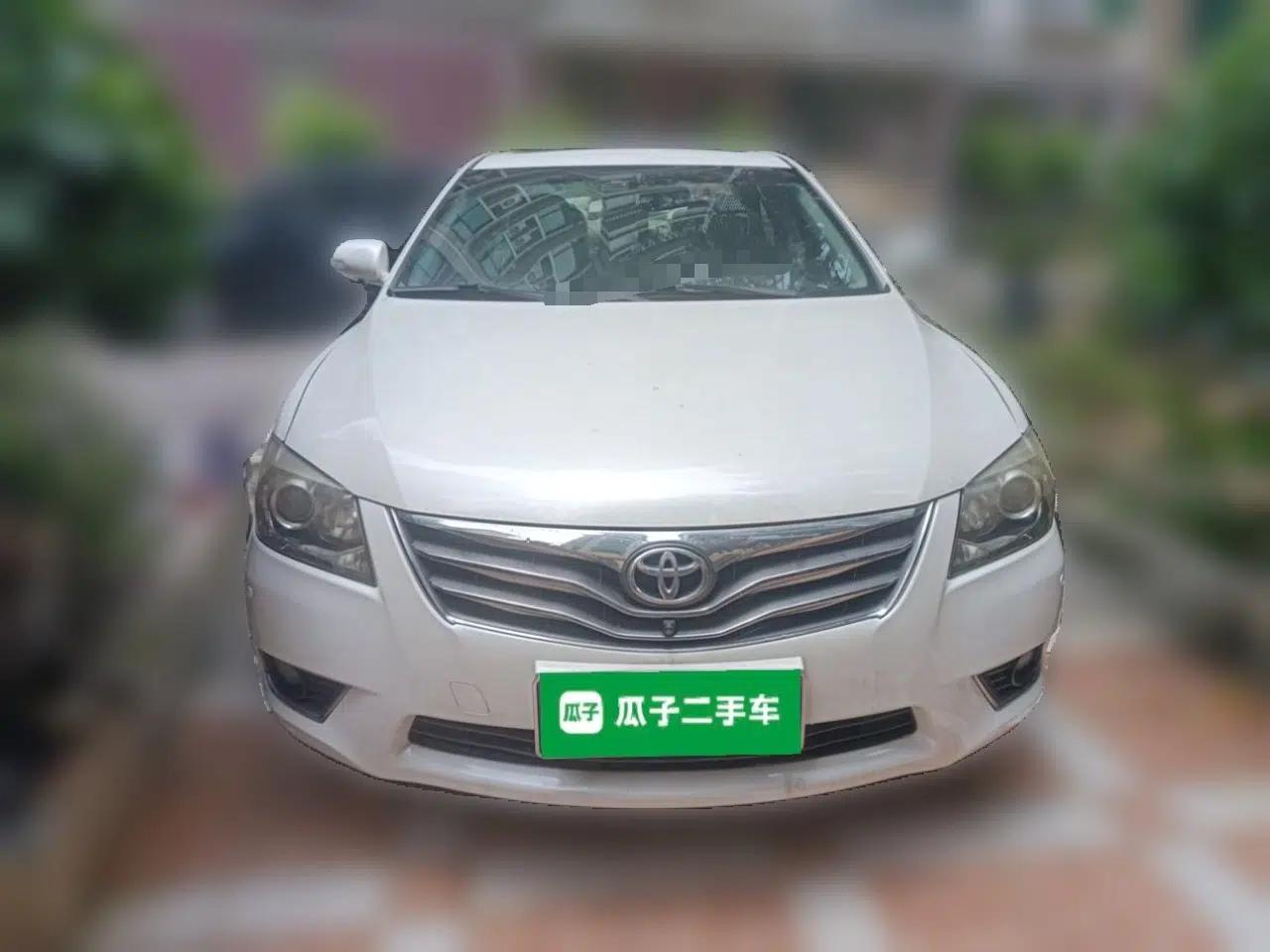 Toyota Camry 2013 200G Classic Luxury Edition — миниатюра 2