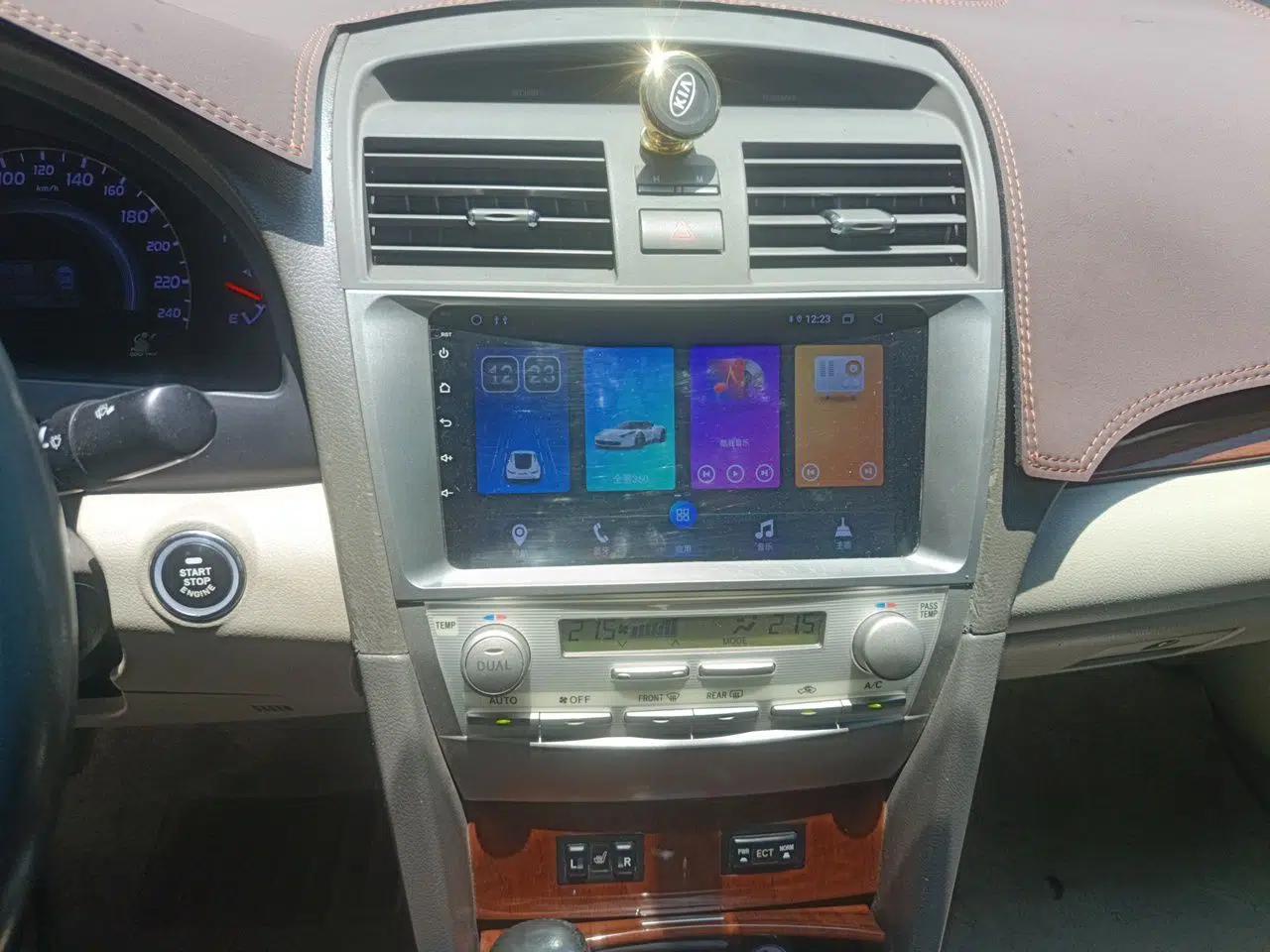 Toyota Camry 2013 200G Classic Luxury Edition — миниатюра 13