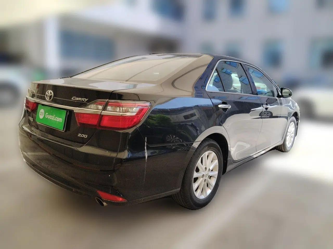 Toyota Camry 2016 2.0G 10th Anniversary Leading Edition — миниатюра 6