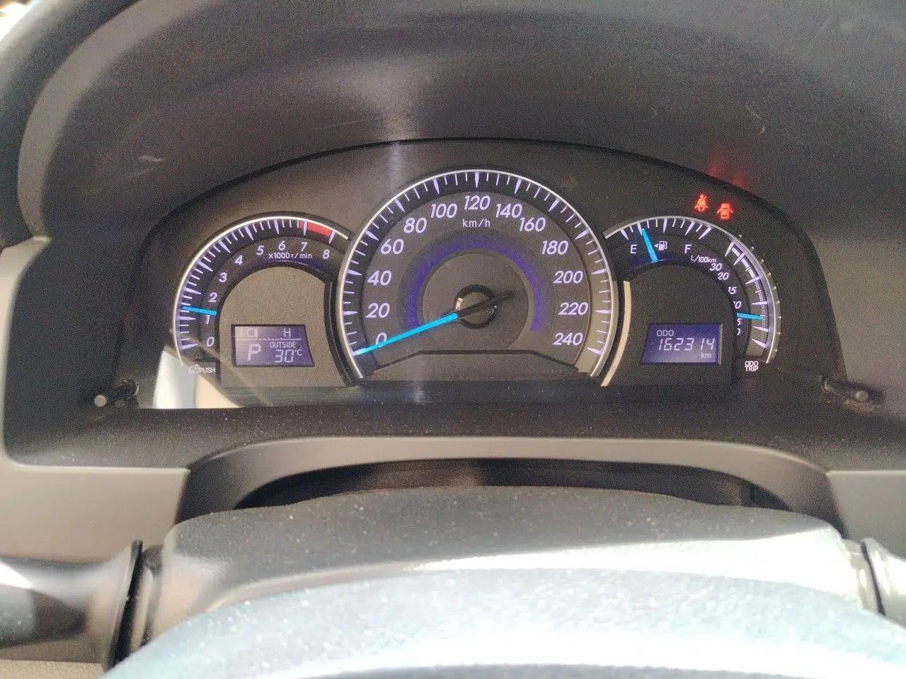 Toyota Camry 2016 2.0G 10th Anniversary Leading Edition — миниатюра 10