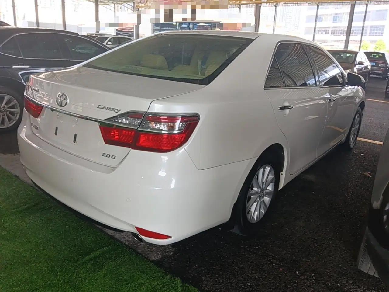 Toyota Camry 2015 2.0G Premier Edition — миниатюра 6