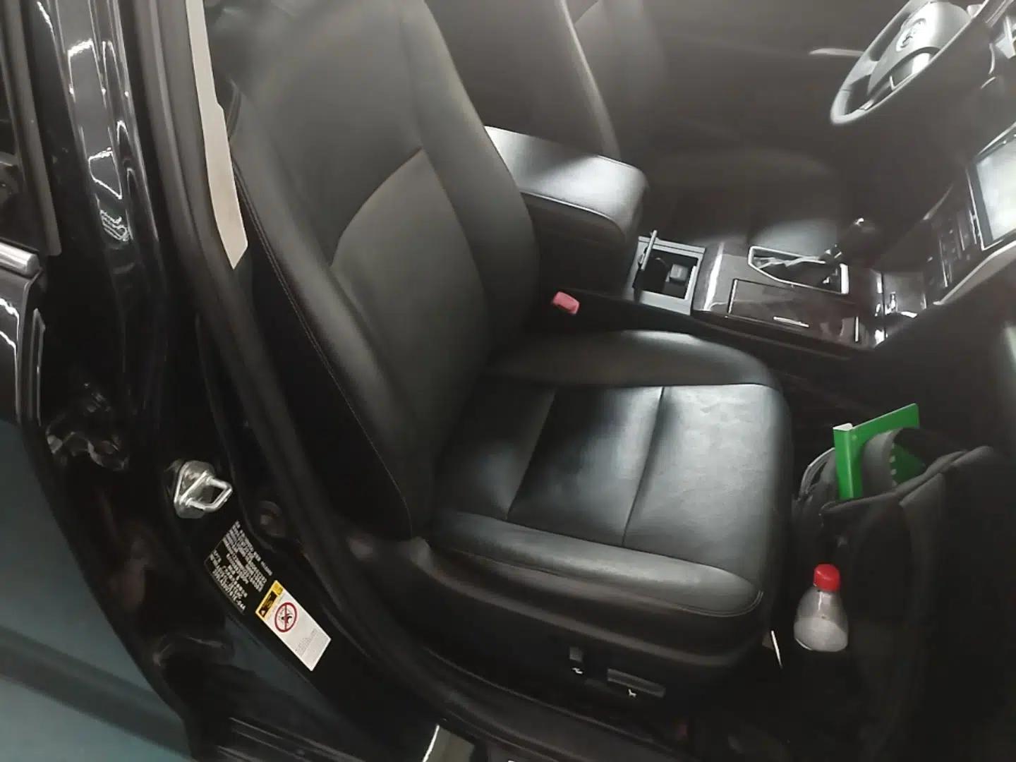 Toyota Camry 2016 2.0G 10th Anniversary Leading Edition — миниатюра 19
