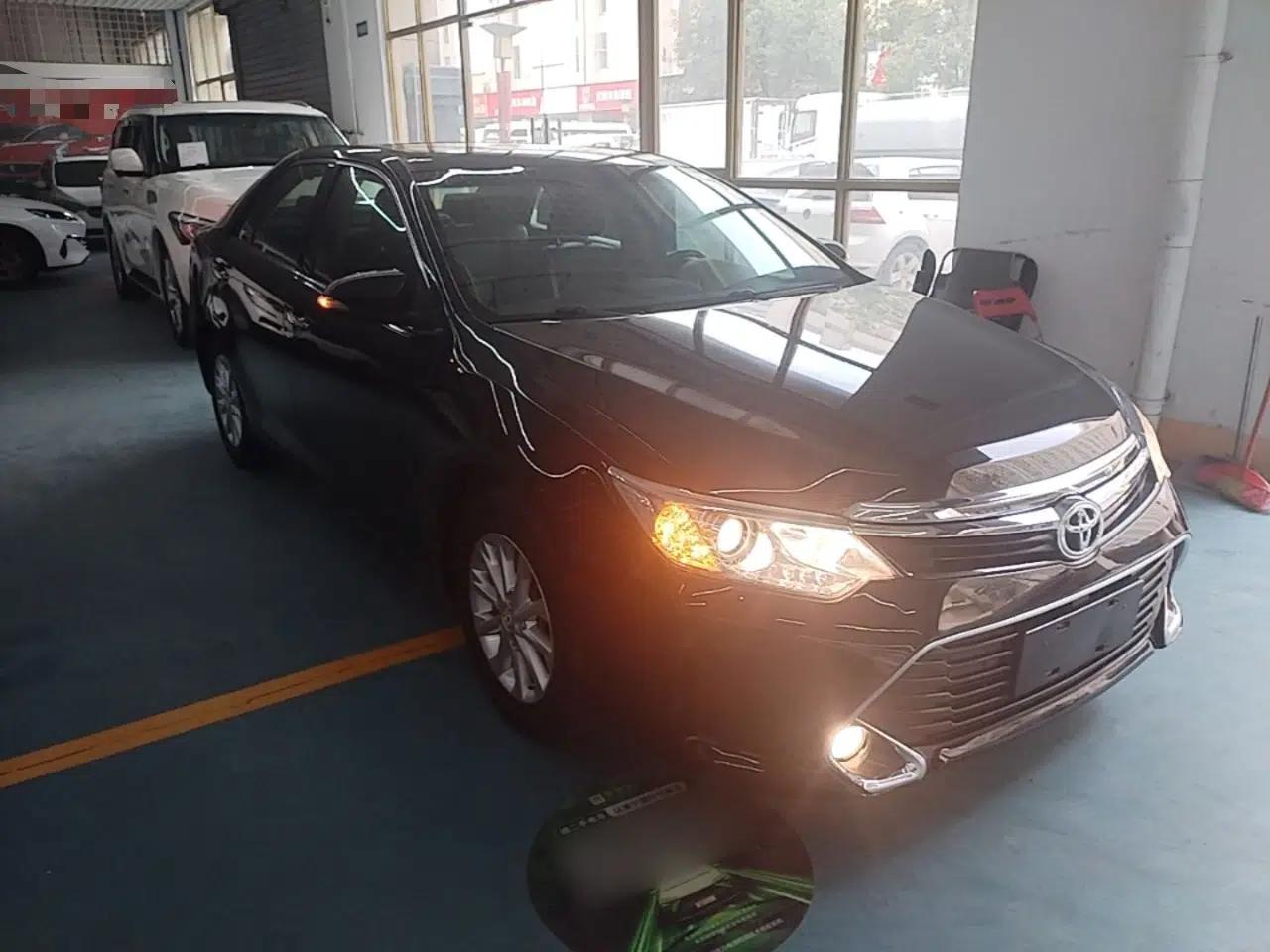 Toyota Camry 2016 2.0G 10th Anniversary Leading Edition — миниатюра 3