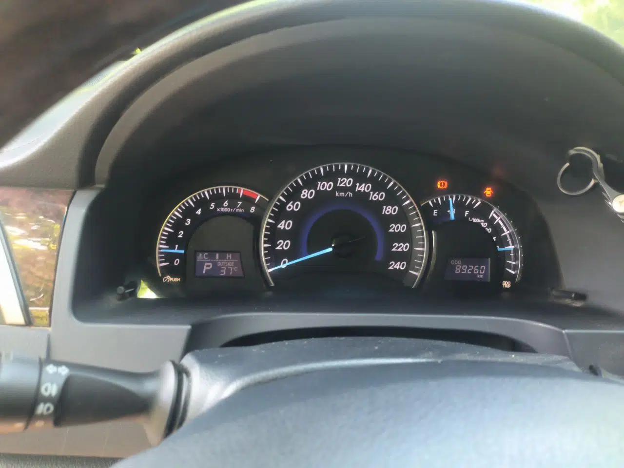 Toyota Camry 2015 2.0G Premier Edition — миниатюра 11